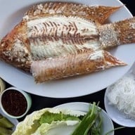 กฤษดาปลาเผา&ไก่ย่างเขาสวนกวาง