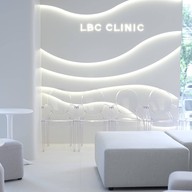 หน้าร้าน LBC Clinic