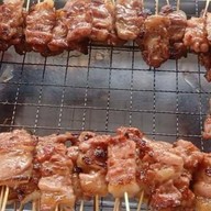 เจ้ผึ้งหมูปิ้งโบราณ หนองตารส