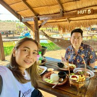 มาเด้อ มานา คาเฟ่