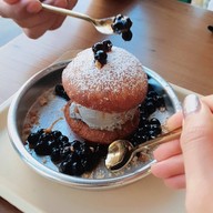 เมนูของร้าน ถ้วยถังไอติม บรรทัดทอง