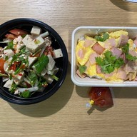 เมนูของร้าน ข้าวไข่ข้น/ข้าวกะเพรา/น้ำชงวิปชีส - Happi foods