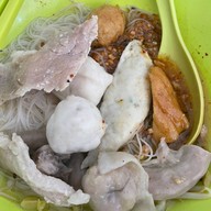 เจียงลูกชิ้นปลา  น้ำพอง