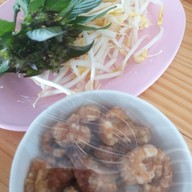 ร้านก๋วยเตี๋ยวเรือนายพลคุณหญิง ซอยวัดลาดปลาดุก