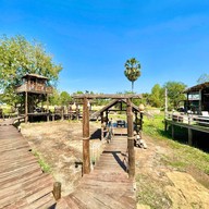 มาเด้อ มานา คาเฟ่