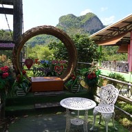 บรรยากาศ วัดเขาพัง สะพานแขวน