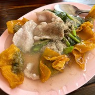 เมนูของร้าน แดงราดหน้า