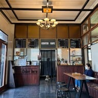 Krutid Coffee  สาขาศาลากลาง