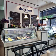 บรรยากาศ Decadent Cafe