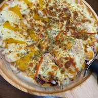 Alina pizza and halal food 1 Alina pizza and halal food 1