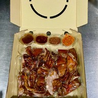 Holy duck grill เป็ดย่างเกลือหนังกรอบ ต้นสน (ราชดำเนิน)