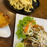 Alina pizza and halal food 1 Alina pizza and halal food 1