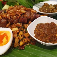 ครวญ (Kruwn) ทอด ปิ้ง ย่าง สตรีทฟู้ด