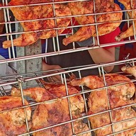 ร้านไก่ย่างวิเชียรบุรี ส้มตำ อาหารอีสาน กะทู้