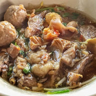 ก๋วยเตี๋ยวเรือบ้านอำเภอ