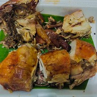 เมนูของร้าน ไก่อบโอ่ง  ไก่ย่างเตาถ่านในโอ่ง ส้มตำ บ้านสวน