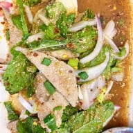 ร้านลาบส้มตำน้องแม็ก