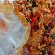 ครัวซินรินนิน (Muazzin  Fried rice) เเฟลต โรงพยาบาล พระมงกุฎ (ตึก2 ข  ชั้น1)