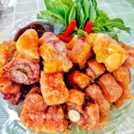 หมูอบโอ่ง ลุงหนวด