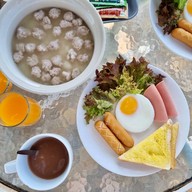 Tom’s Cafe De Hill at Khao Kho