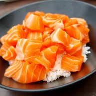 เมนูของร้าน คักเนาะ อีสานกายะ x Crazy Sushi หมู่บ้านสัมมากร