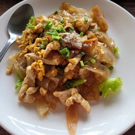เมนูของร้าน ก๋วยเตี๋ยวเรือชมนา
