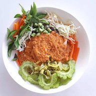 ครูหน่อยขนมจีนน้ำยากะทิสูตรโบราณ