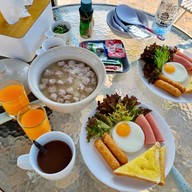 Tom’s Cafe De Hill at Khao Kho