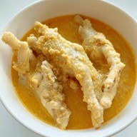 ครูหน่อยขนมจีนน้ำยากะทิสูตรโบราณ