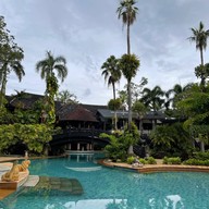 โรงแรมเดอะฮอทสปริงบีชรีสอร์ทแอนด์สปา