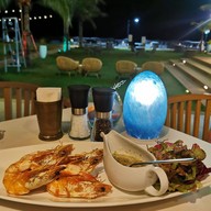 Brezza Beach Bar & Restaurant