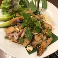 เมนูของร้าน บ้านส้มตำ สาทร