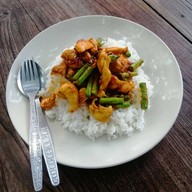 สเต็กริมทาง