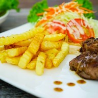 สเต็กริมทาง