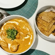 Brezza Beach Bar & Restaurant