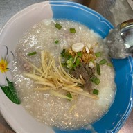เมนูของร้าน โจ๊กวงเวียนน้ำพุ