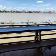 บรรยากาศ Mo Mo Cha ท่าชัย