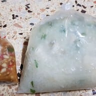 เมนูของร้าน ร้านข้าวต้มฟ้ามุ่ย ณ ผ่านฟ้า