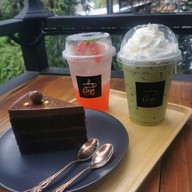 เมนูของร้าน Carp cafe' sriracha