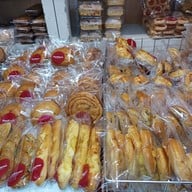 บรรยากาศ PonMaree Bakery  สีลม ซอยละลายทรัพย์