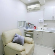 Featis Clinic ทองหล่อ