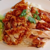 ก๋วยเตี๋ยวไก่ตุ๋นมะระ หมู่บ้านกัสโต้