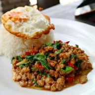 ยุ้งข้าว by ป้าเพ็ญ ซอยหอดูดาว