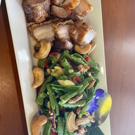 GOFF's bistro 304