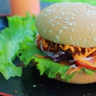 พิซซ่า ป่ะละ(เบอร์เกอร์เฟรนฟรายส์) นครชัยซอย2 พิซซ่าราคาเริ่มต้นแค่ 89 (สาขา2)