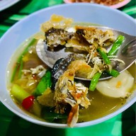 ฟ้าสาง 25 น.