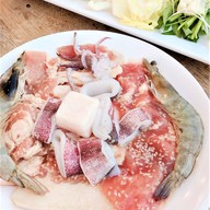 แม่มณีหมูกระทะ Maemanee ป่าตอง
