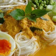 ร้านขนมจีนป้ารูญ