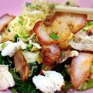 บะหมี่เกี้ยวหมูแดงซอยเท็กซัสเยาวราช