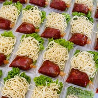 ร้านนิดหน่อยผัดหมี่โคราช ตลาดโดม อ่าวอุดม